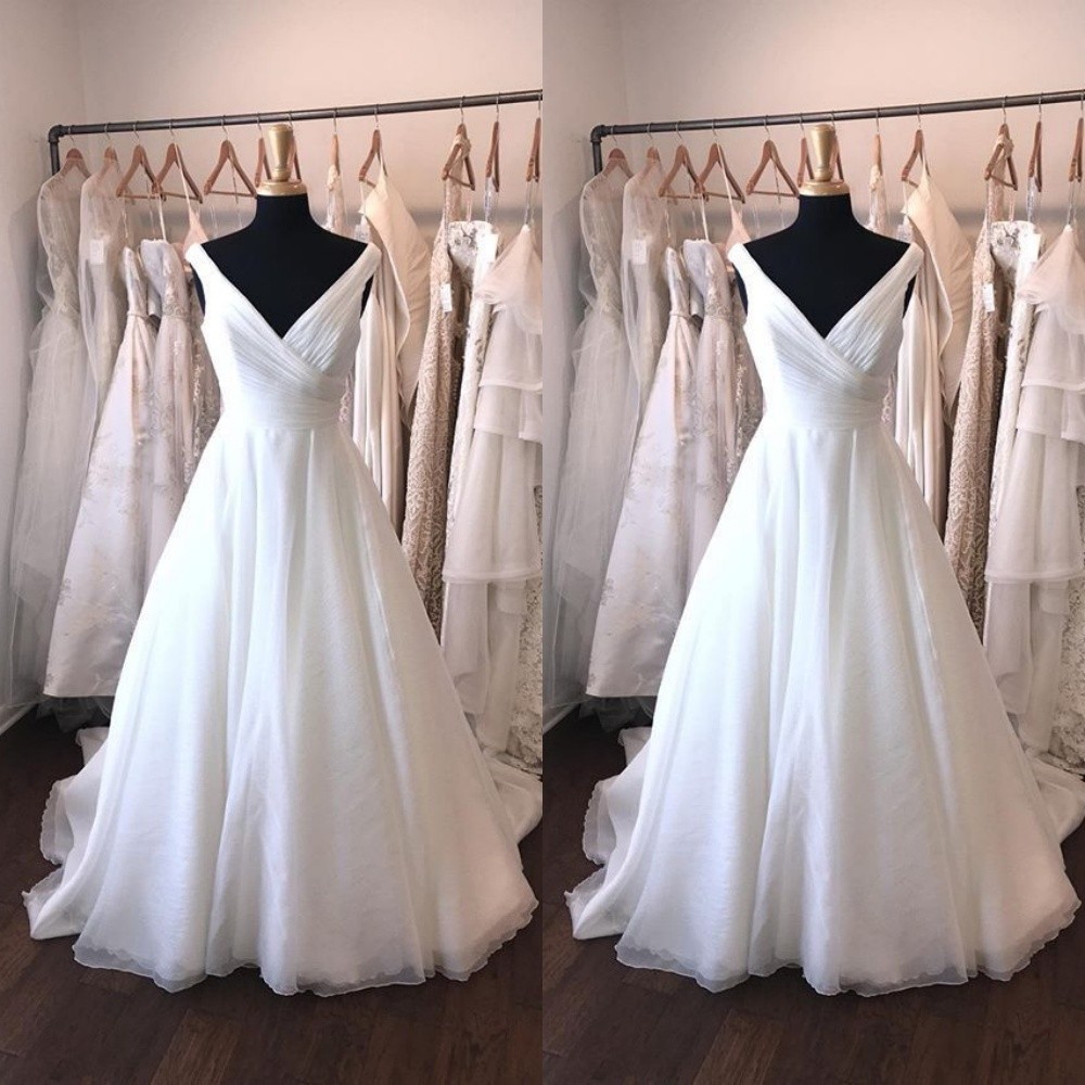 Classic Wedding Dresses V Neck A Line Tulle White Ivory Sweep Train Bridal Gowns