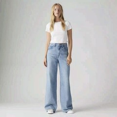Levi’s Cinch Baggy Lightweight Women’s Jeans – Inseam 31