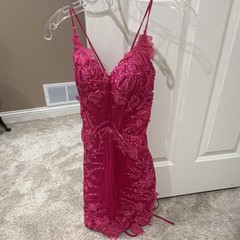 Ellie Wilde by Mon Cheri Pink Lace Sequin Mini Dress V-Neck Size 2