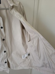 ✨ ABERCROMBIE & FITCH ✨ 🤍 Classic Beige Utility Jacket 🖤 Button Front Closure