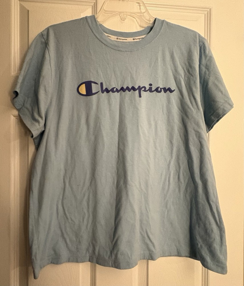 Champion Women’s Cotton Athletic Short Sleeved Shirt Light Blue Size XL