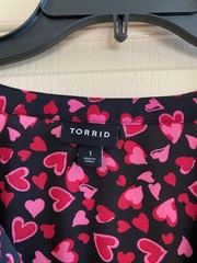 Torrid Top Blouse Womens 1x Heart Pink Black Georgette Business Casual Valentine