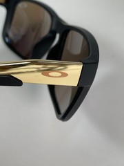Oakley Matte Black/Gold Designer Sunglasses 55-19-139 Blue Mirrored Lenses