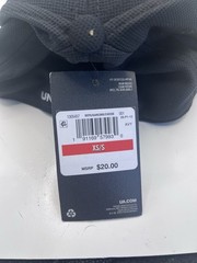 Under Armour UA Classic Fit Boys Black Mesh Baseball Cap Hat XS/S Sports