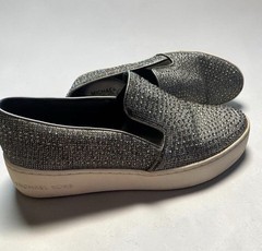 MICHAEL KORS Women’s Silver Glitter Slip-On Flats Round Toe Synthetic Size 6