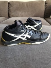 Size 13 – Asics Men’s Sky Elite FF Black Gold Volleyball Shoes Mid Top READ DESC