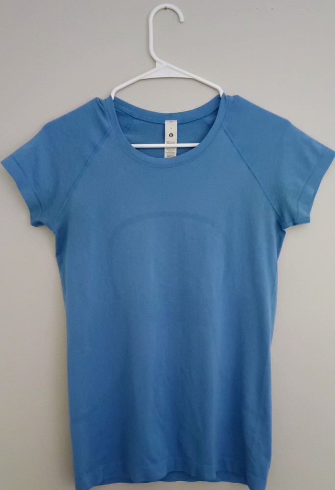 Lululemon Swiftly Tech Short Sleeve 2.0 Blue Size 6 Seamless Training Shirt EUC