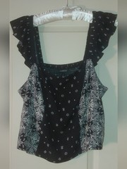 NWOT Torrid Crop Top Womens 1 Black Bandana Print Ruffle Strap Tank Sz 1