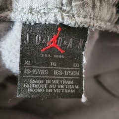 Jordan Sweatpants Youth’s XL Grey Allover Print Tapered