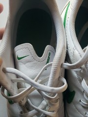 Rare Nike Tiempo Street Shoes 454323-130 Men’s Size 9.5 White W/ Green Swoosh