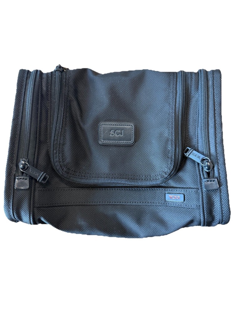 Tumi Mens Black Ballistic Nylon Alpha 3 Hanging Toiletry Kit EUC Never Used