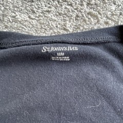 St. John’s Bay Womens M Black Solid V-Neck Long Sleeve Pullover Tee
