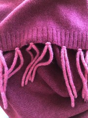 NWT HANNAH ROSE Cranberry 100% Cashmere Fringed Travel Wrap Scarf One Size