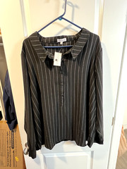PLUS SIZE SHIRTS LOT TORRID, OLD NAVY, 3X/4X 22/24,26