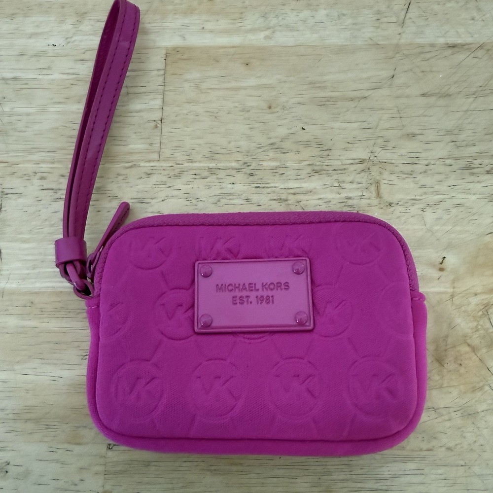 Michael Kors Camera Phone Bag Hot Pink Wrist Strap Zipper Close Zinnia