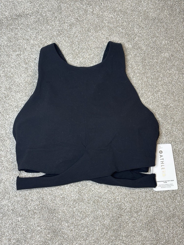 NWT Women’s Athleta Conscious Cut Out Crop Top Sports Bra Black Medium M D-DD