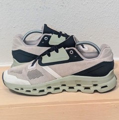 On Cloudstratus White Moss Black Women’s Road Running Sneakers Shoes Size 9.5