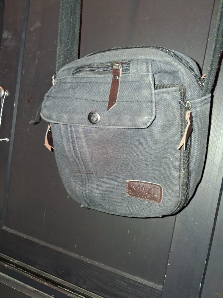MAZE Men’s Gray Crossbody Bag Adjustable Strap Inner & Outer Pockets Zip