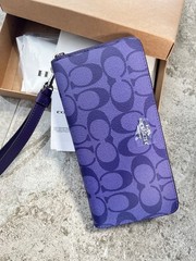 COACH Long Round Zip Wallet with Strap Purple Signature C4452 outlet With Box