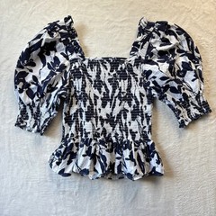 CeCe Smocked Peplum Top Women Sz Medium Navy Floral Print Puff Sleeve Blouse