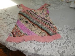 New Tower~Pink Multi Print Top~L (M)~Cap Sleeves~100% Poly.~Crinkled Body~NWOT