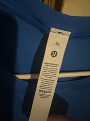 lululemon Swiftly Tech 2.0 Women’s 12 Blue Seamless Crewneck Short Sleeve