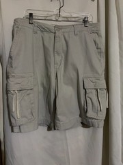 Faded Glory Men’s Cargo Shorts – Light Gray – Size 36 – Made in Bangladesh