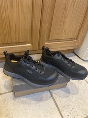 KEEN Utility Mens 9.5 US Sparta 2 Low Alloy Toe Industrial Work Sneakers Black