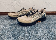 ASICS Men’s Gel-Venture 9 trail running shoes, Size 12