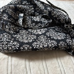 Vera Bradley CHANDELIER NOIR Large diaper Duffel Bag read!
