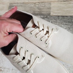 Steve Madden Fenta Mens Shoes Sz 8.5 Running Cream Comfort Lace Up Sneakers