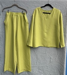 Women’s Loose Top and Pants Set – Soft Light Green Casual 2-Piece Outfit Size M