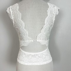 Women’s White Floral Lace Stretch Knit Plunge Neck Tank Top Size 4
