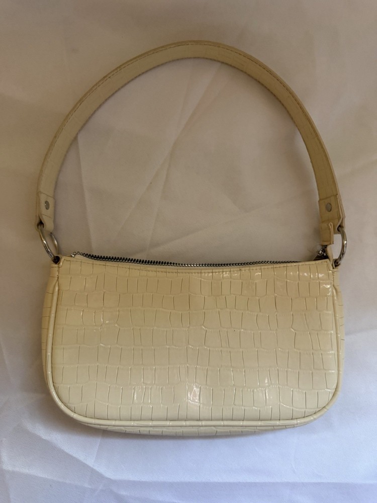 Cream Crocodile Embossed Shoulder Bag Rectangle Zip Closure Silver Hardware
