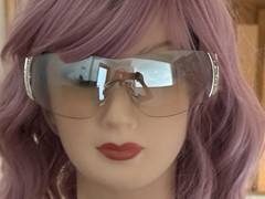 Women’s Frameless Silver Sunglasses. Unique Design. NWOT