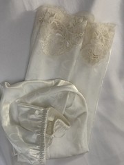 Vintage Christian Dior Half Slip Flowers Womens Medium 27 Inches Long Lace Trim