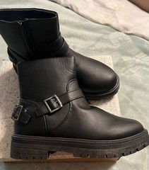 Mudd Burbank Women’s Boots Biker Black Ankle Biker Mid-Calf Bootie Size 7.5