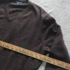 Club Room Men’s XL Brown Solid Cashmere Knit V-Neck Logo Pullover Sweater
