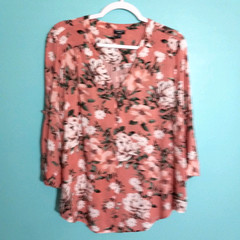 Torrid Harper Top Blouse size 00 / Large, NEW Pink Floral Green Preppy Career