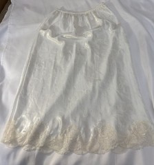 Vintage Christian Dior Half Slip Flowers Womens Medium 27 Inches Long Lace Trim