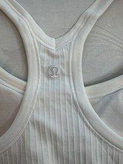 Lululemon Ebb To Street Tank Top Racerback athletic workout Size 6 B/C cup WHITE