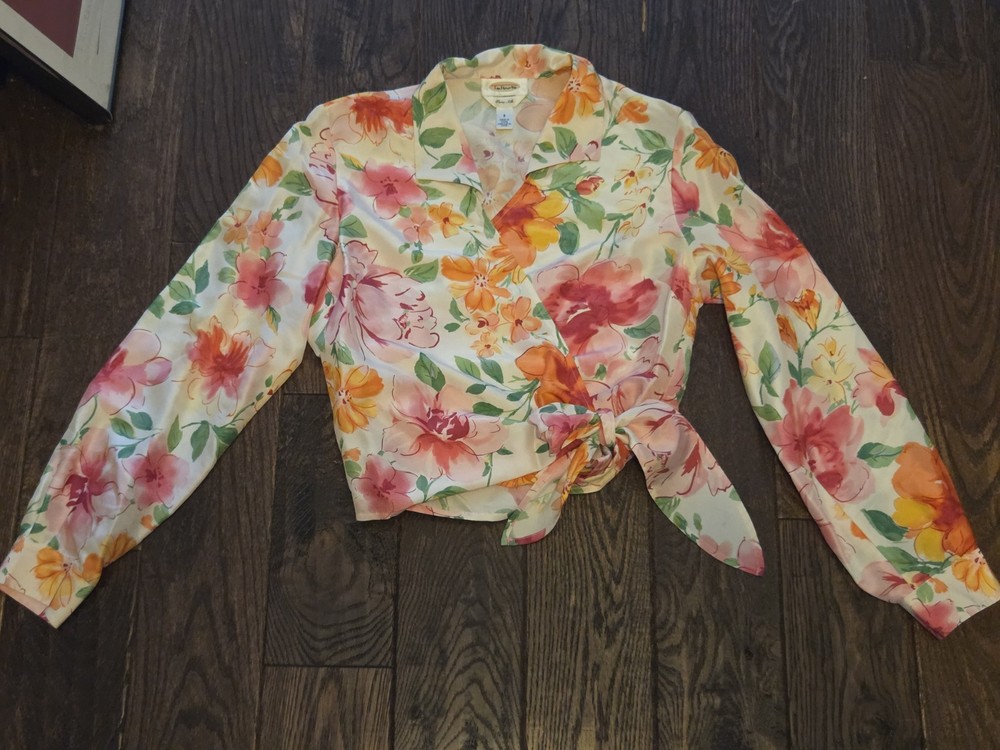 🩷Vintage Talbots Pure Silk Floral Wrap Blouse Top Tie Waist Women’s Size 8🩷