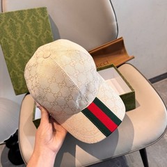 Moncler Men’s White Woven Spring/Summer Baseball Cap