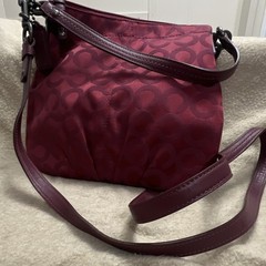 Coach Signature C Logo Crossbody Bag Burgundy, Gunmetal Hardware, Zip