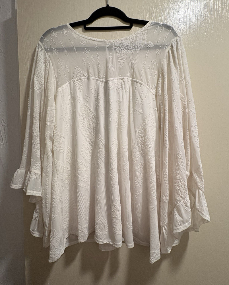 Torrid White Sheer Chiffon Ruffle Bell Long Sleeve Round Neck Blouse Size 0X