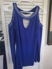 Women’s Blue Cold Shoulder Studded Trim Knit Pullover Blouse, M, Long Sleeve