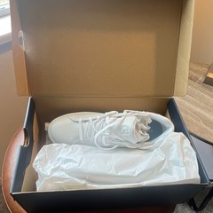 Cole Haan GC Daily Sneaker White Low Top Lace Up Women’s Athletic W26651 9.5