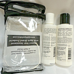 Apple Brand Leather Care Kit 4 oz Cleaner & 4 oz Conditioner + Cleaning Cloth