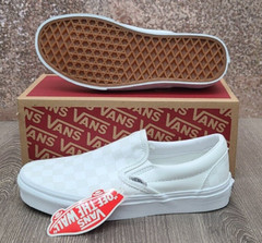 Vans VN000EYE Classic Slip On White Checkered Shoes Mens SZ 4.5, Ladies SZ 6
