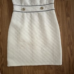 STS Sail to Sable White Textured Tweed V-Neck Shift Dress Zip Navy Trim